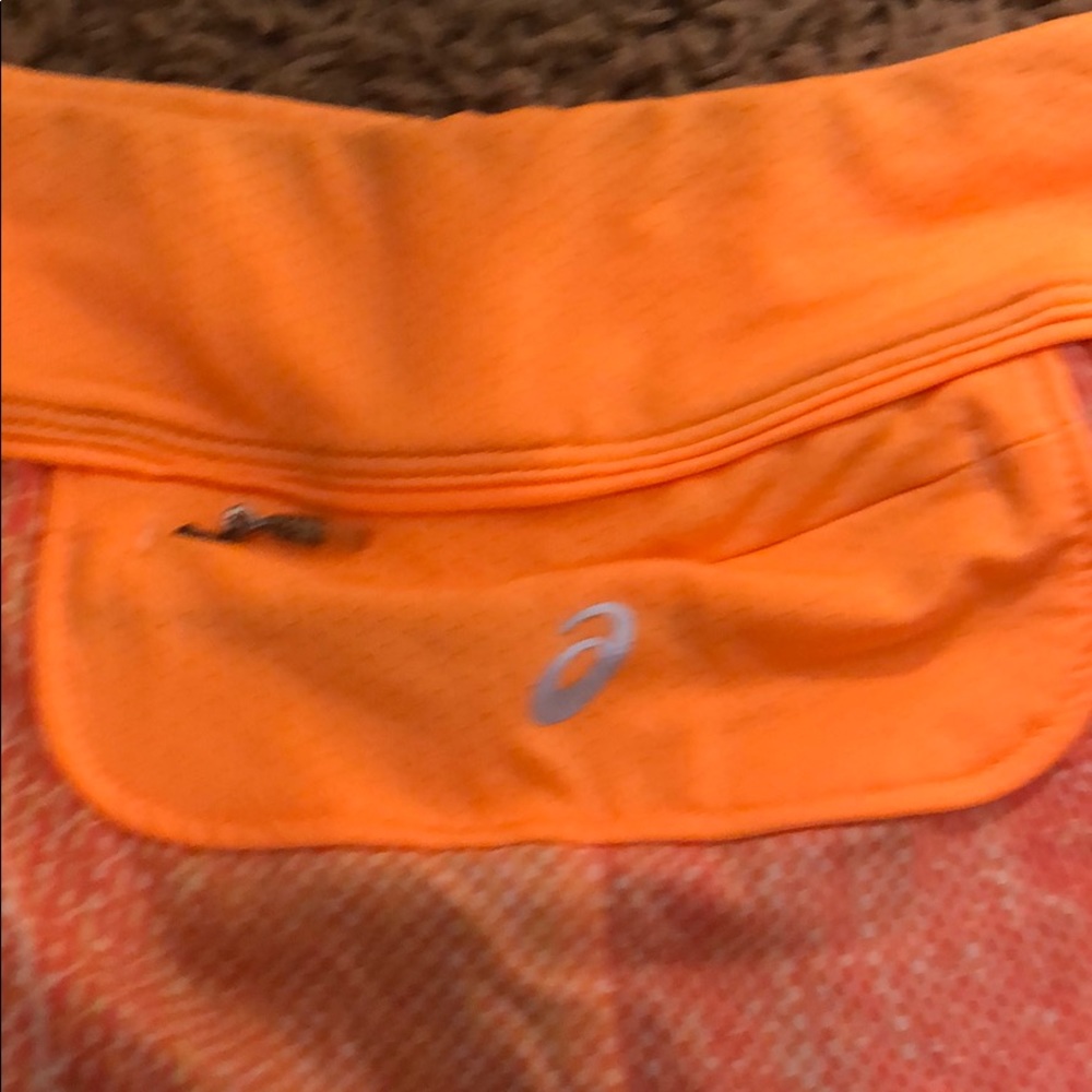 Running shorts - Picture 3 of 4